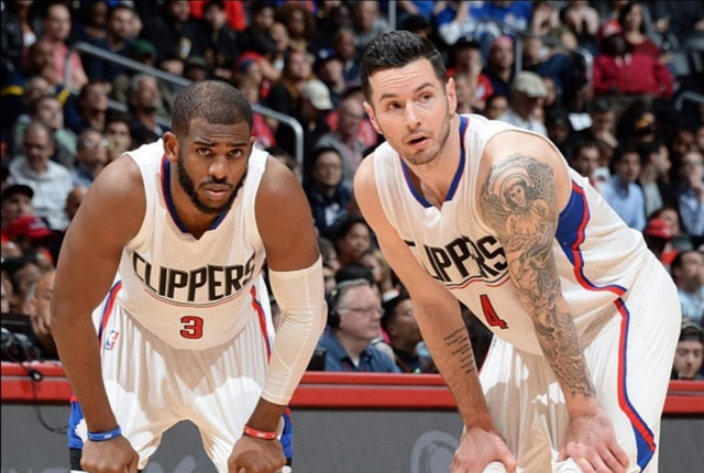 巴萨官方回顾诺坎普翻新前最后一场：12人仍在队内，7人首发（巴萨官方重温诺坎普翻修前最后一战：阵中仍有12人，7人当时首发）