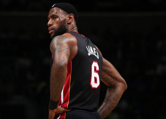 获体育传奇奖！托雷斯：感谢马德里足协，我对此感到无比自豪（荣膺体育传奇奖！托雷斯致谢马德里足协：倍感自豪）