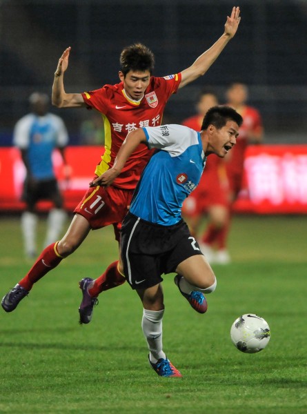 贝纳蒂亚：我和德布劳内谈过，但当时他已接近签约那不勒斯了（贝纳蒂亚：曾与德布劳内交流，但他当时已接近加盟那不勒斯）