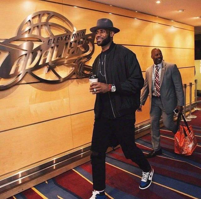 官方：长崎成功丸与主帅高木琢也续约至26／27赛季结束（官宣：长崎成功丸与主帅高木琢也续约至26／27赛季末）