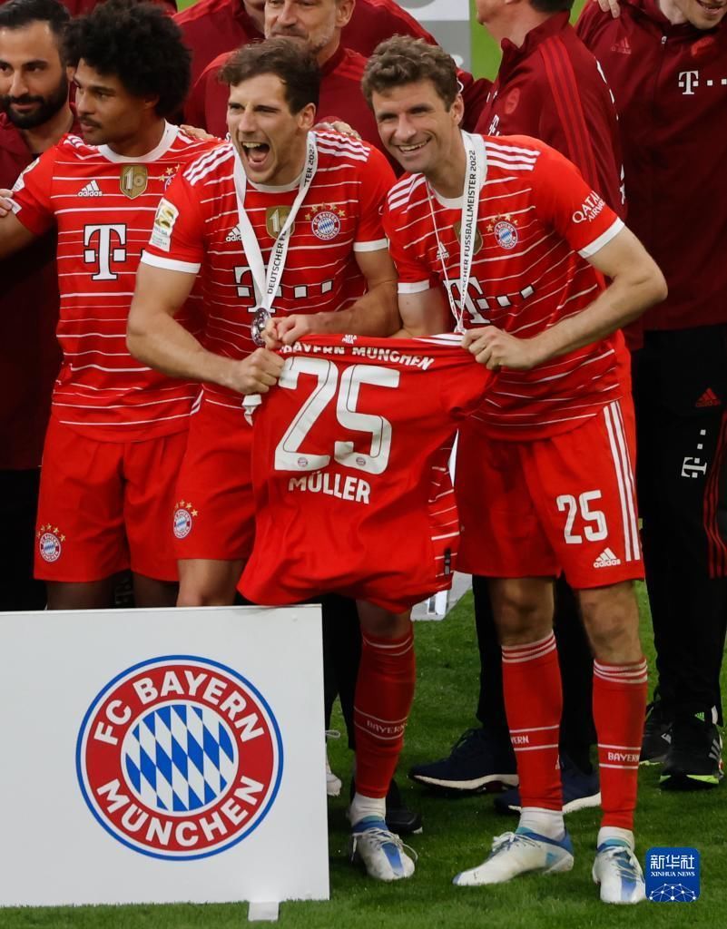 徐正源社媒晒多图告别蓉城：成都，讲不出再见！（徐正源晒多图道别蓉城：成都，再见说不出口）