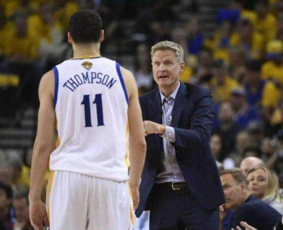 他是901阵型中锋最佳人选，却认为1队友历史最佳，到底有何魔力？（被誉为901阵型最佳中锋，他却力挺这位队友为历史第一，究竟有何魅力？）