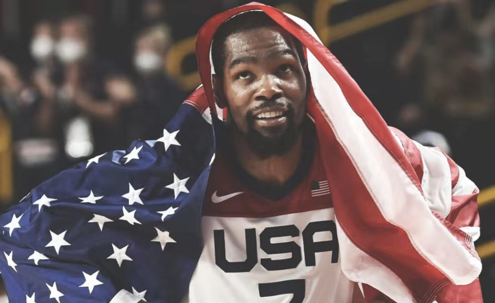 足协杯官方发布决赛纪念产品：纪念徽章38元，围巾58元（足协杯官宣推出决赛纪念品：徽章38元，围巾58元）